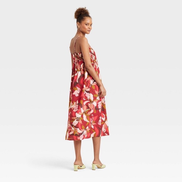 A new day smocked floral dress - Picture 2 of 8